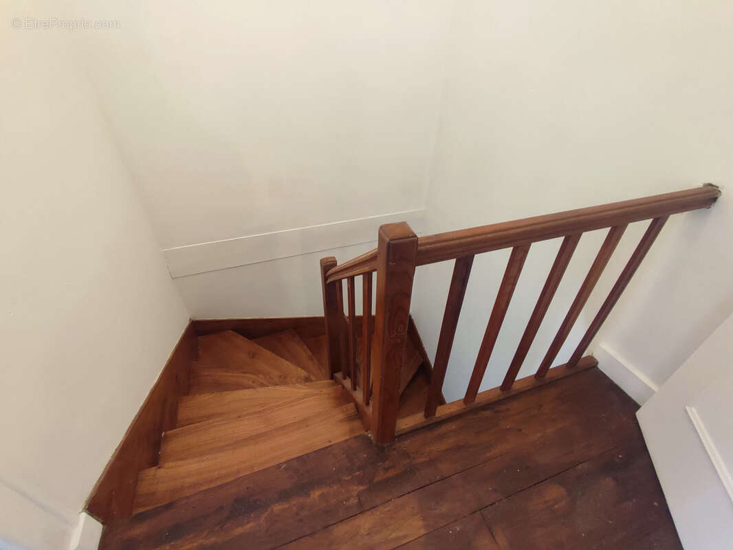 Maison à GENSAC-LA-PALLUE