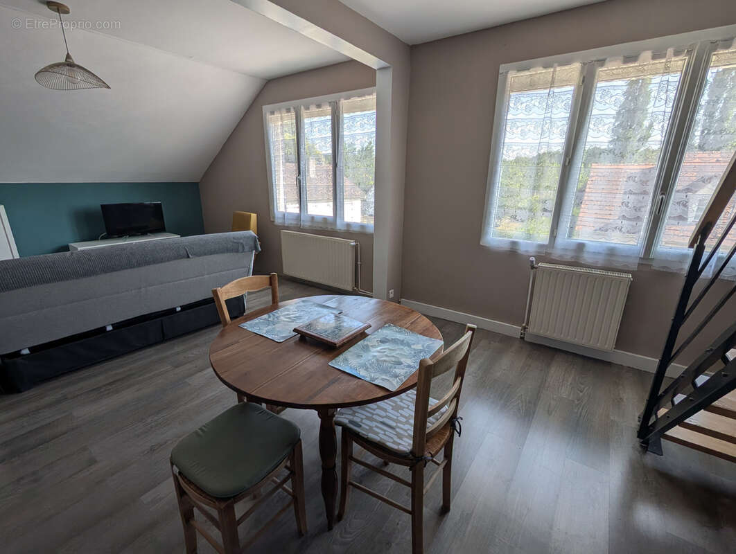 Appartement à MAULETTE