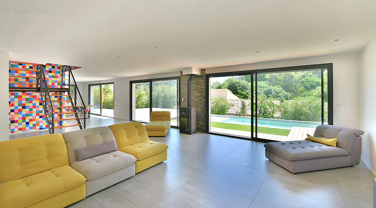 Maison à CARQUEIRANNE