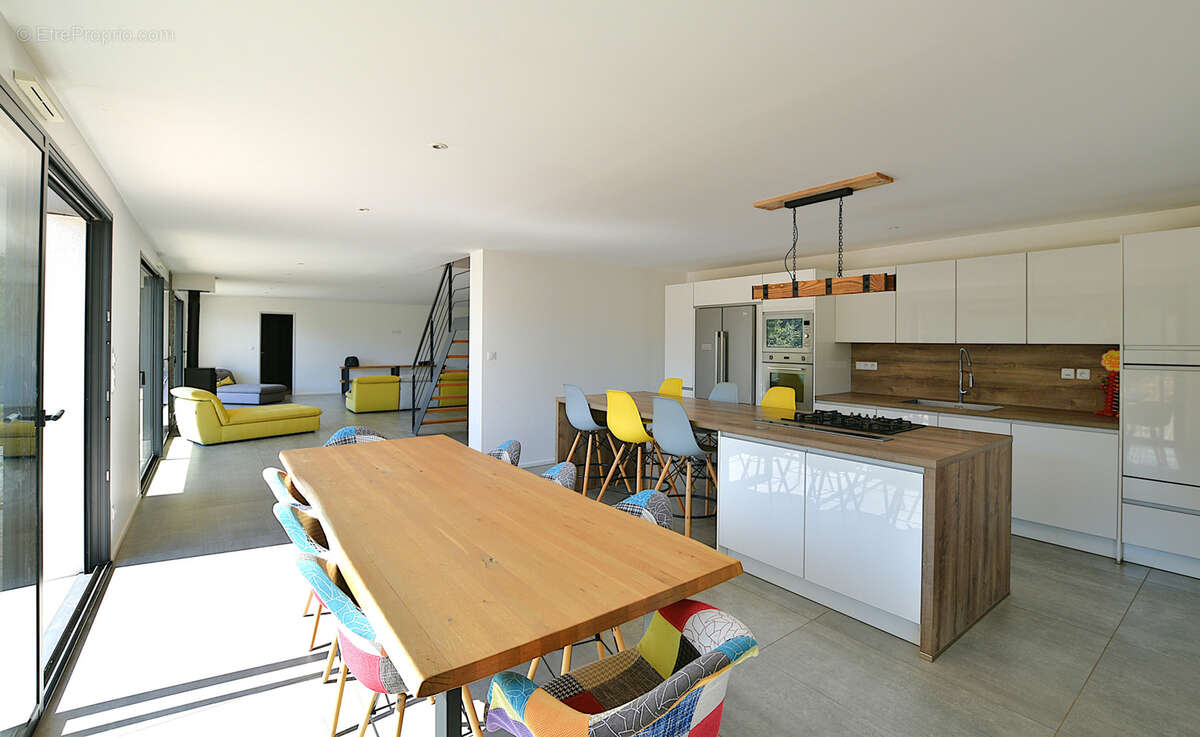 Maison à CARQUEIRANNE