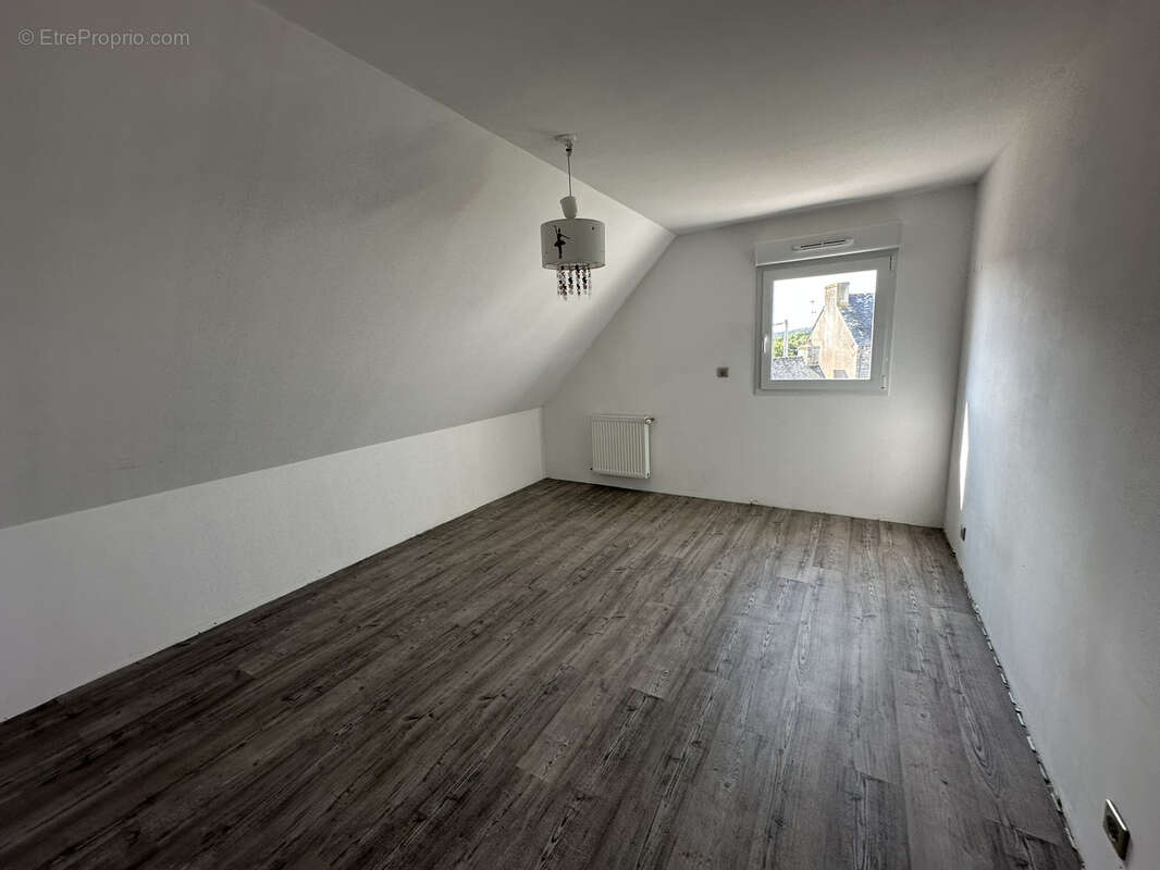 Maison à LA CHAPELLE-NEUVE