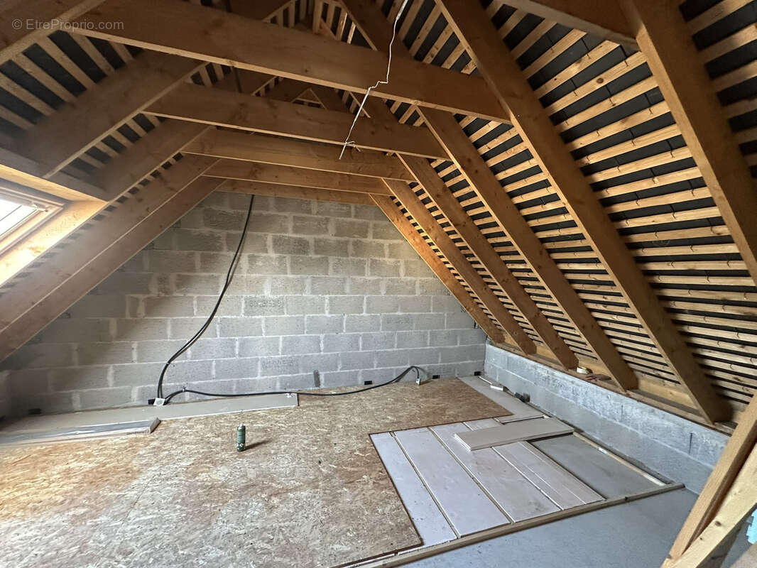 Maison à LA CHAPELLE-NEUVE