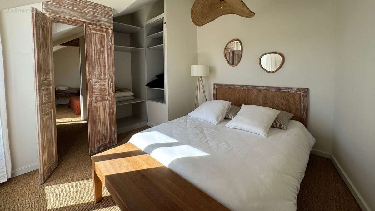 Maison à SAINT-DENIS