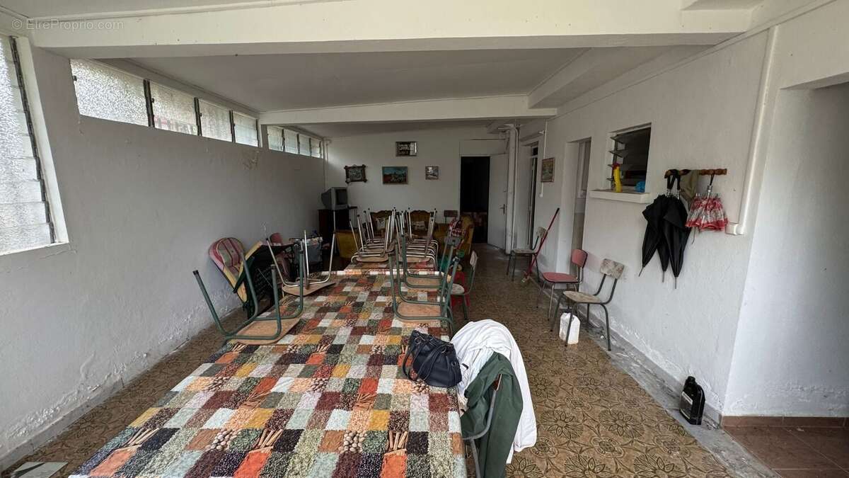 Maison à LES TROIS-BASSINS