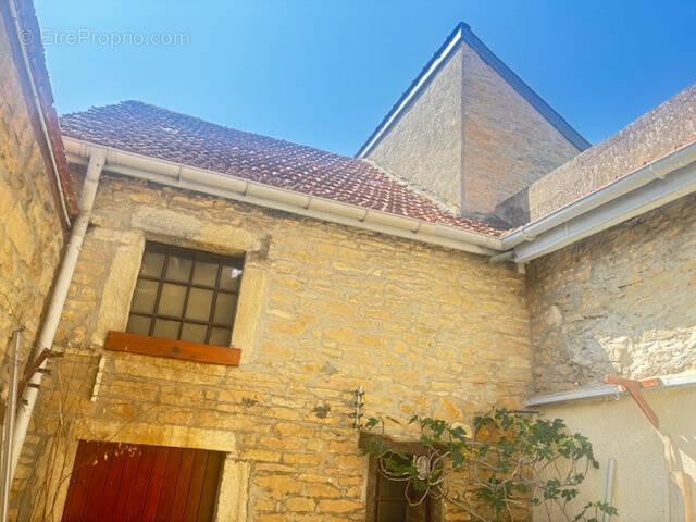 Maison à FONTAINE-LES-DIJON