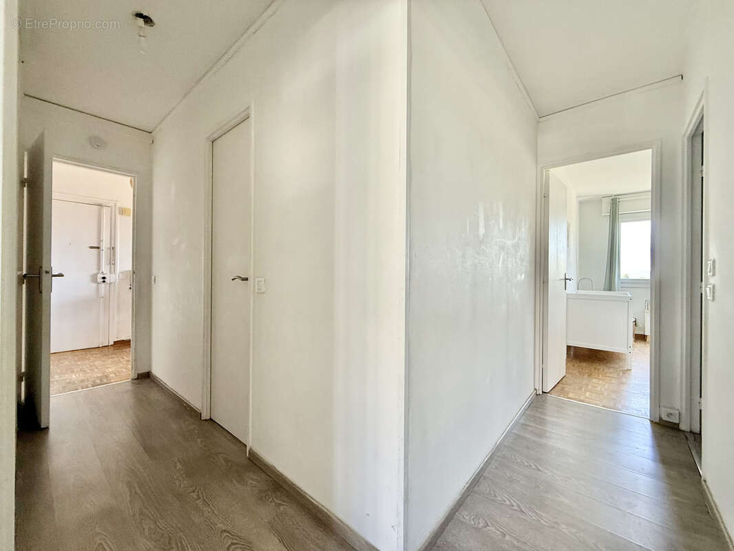 Appartement à MARSEILLE-12E