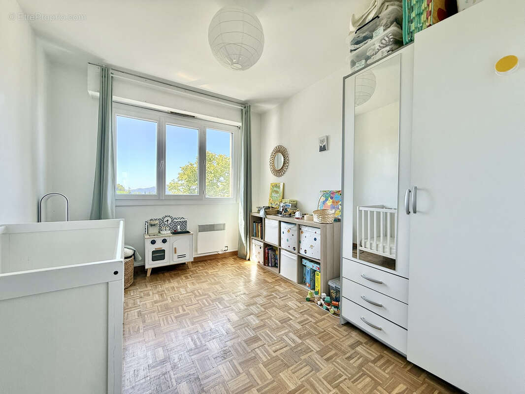 Appartement à MARSEILLE-12E