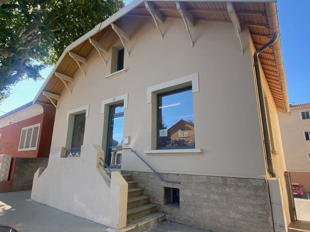 Commerce à CARPENTRAS