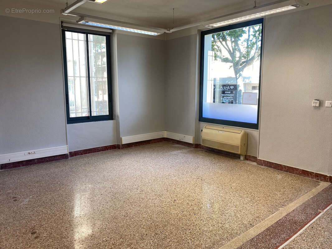 Commerce à CARPENTRAS