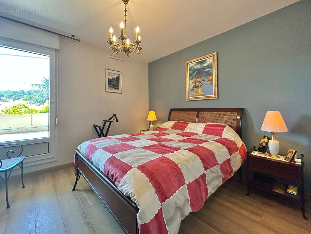 Appartement à SAINT-GENIS-LAVAL