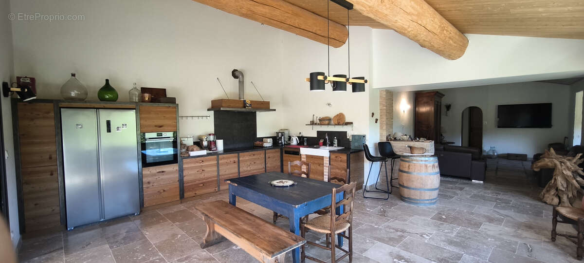 Maison à LA ROCHE-SUR-GRANE