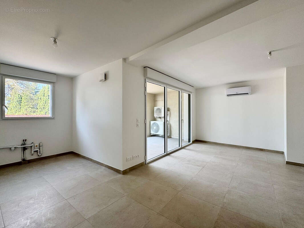 Appartement à PUGET-SUR-ARGENS