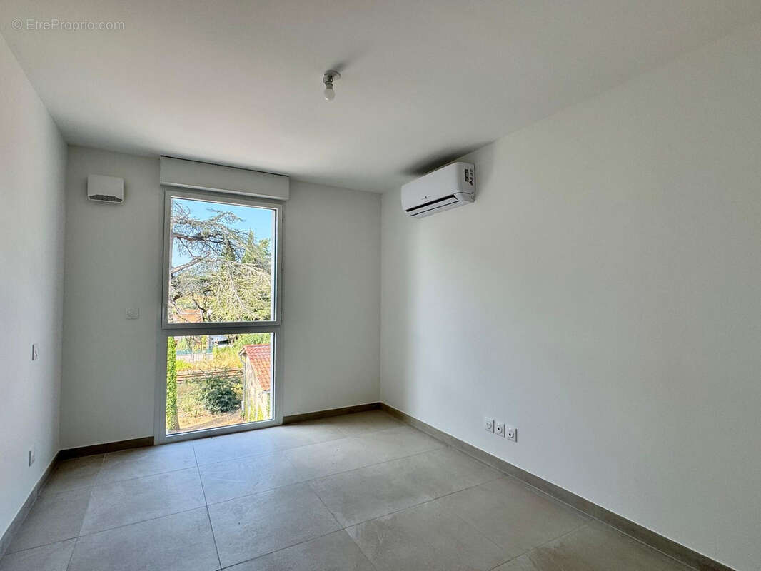 Appartement à PUGET-SUR-ARGENS