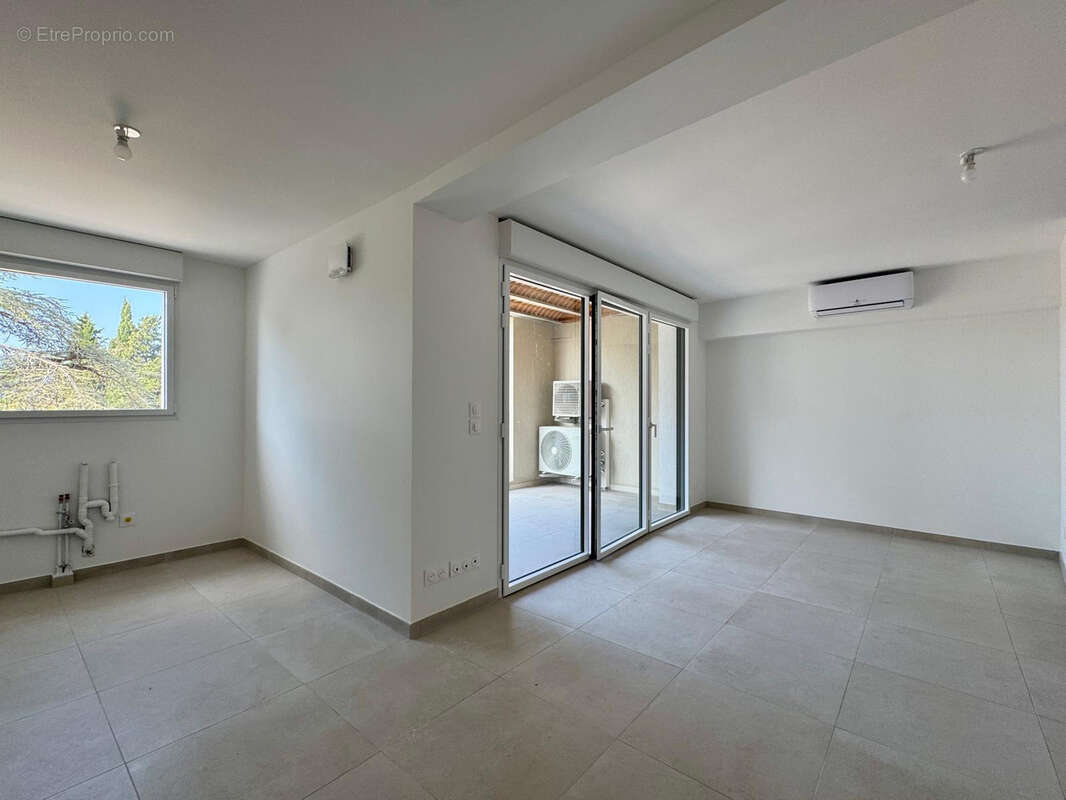 Appartement à PUGET-SUR-ARGENS