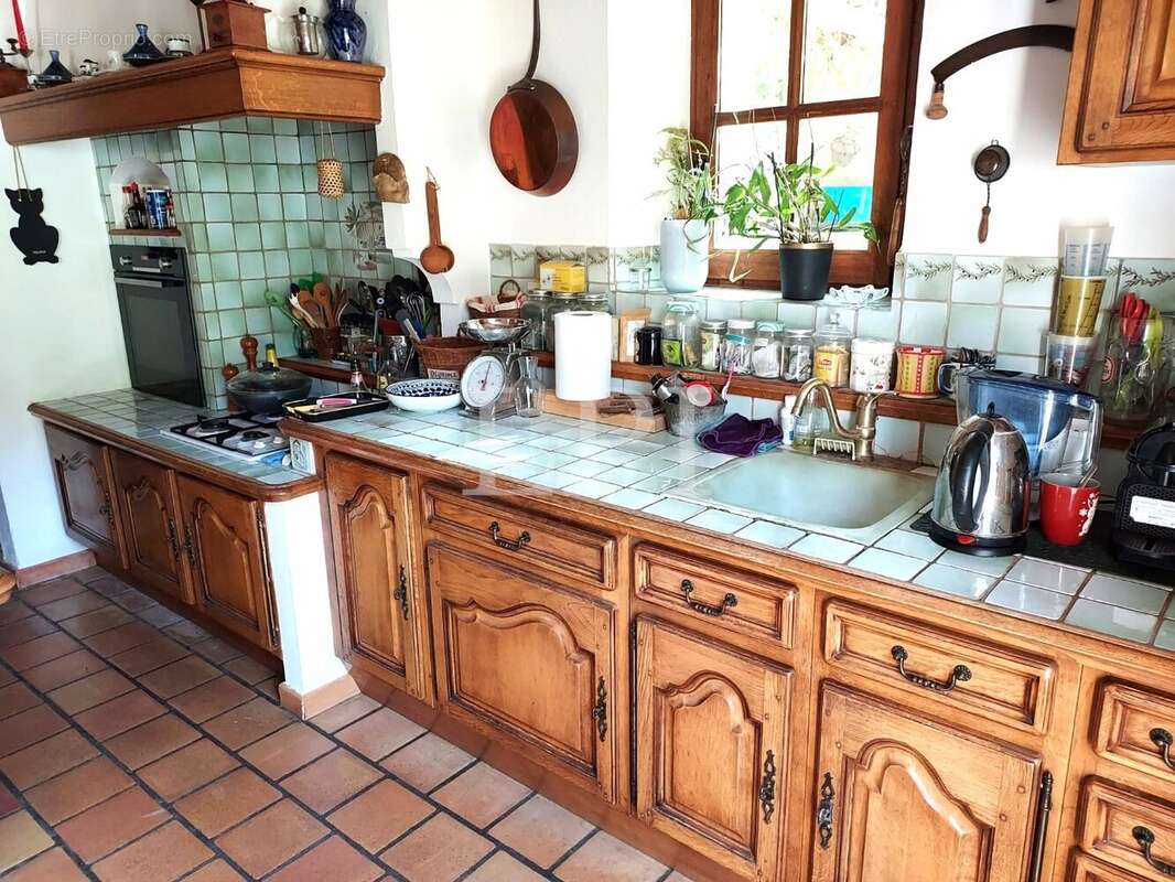 Maison à SAINT-SATURNIN-LES-APT