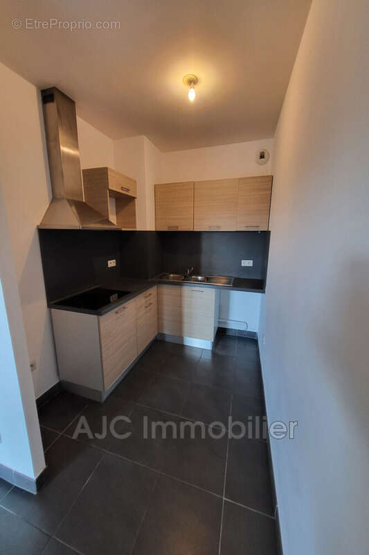 Appartement à JUVIGNAC