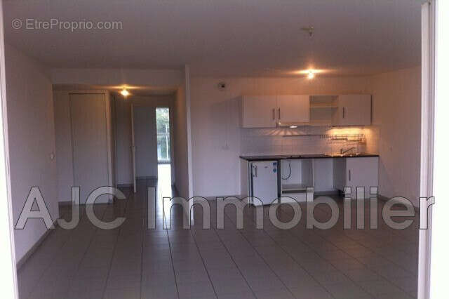 Appartement à JUVIGNAC