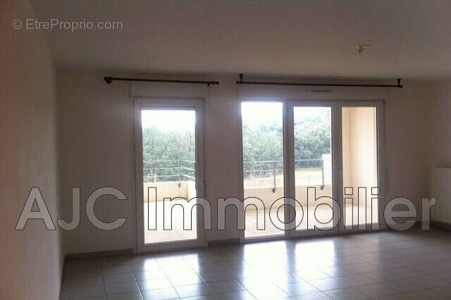 Appartement à JUVIGNAC