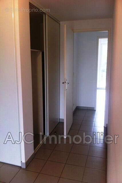 Appartement à JUVIGNAC