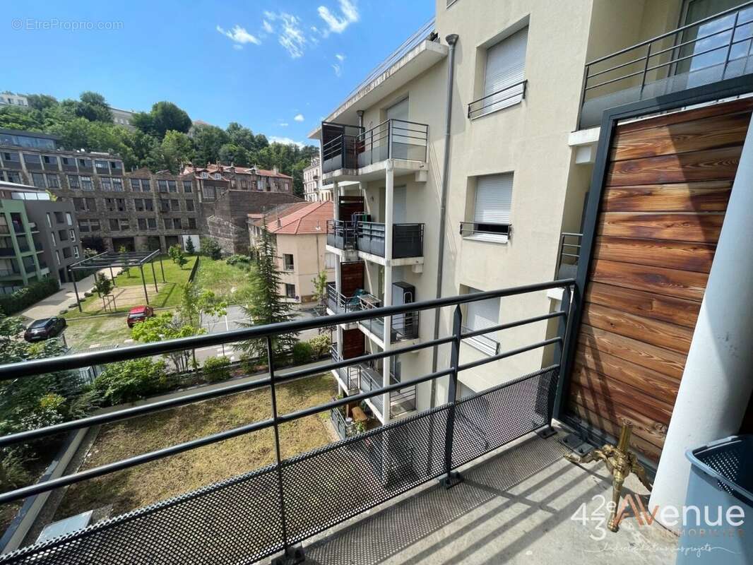 Appartement à SAINT-ETIENNE