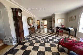 Maison à MAISONS-LAFFITTE