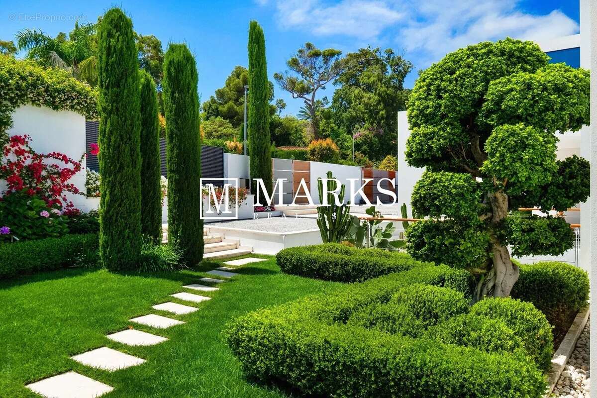 Maison à SAINT-JEAN-CAP-FERRAT