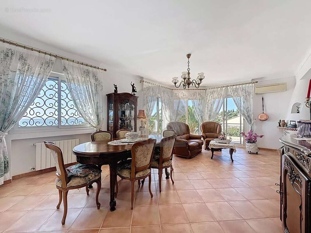 Maison à ROQUEBRUNE-CAP-MARTIN