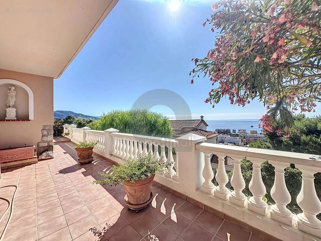 Maison à ROQUEBRUNE-CAP-MARTIN