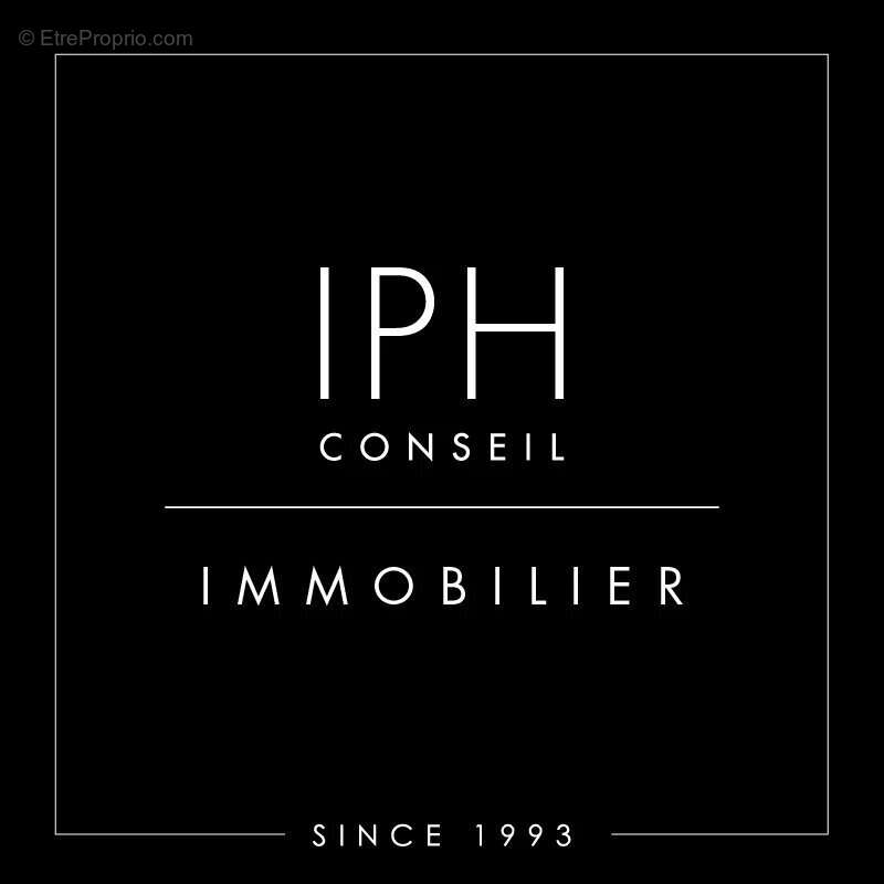 Appartement à PARIS-1E