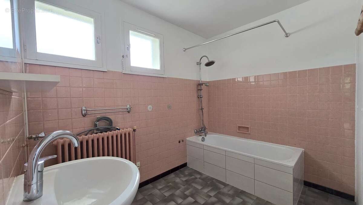 Appartement à LA RAVOIRE