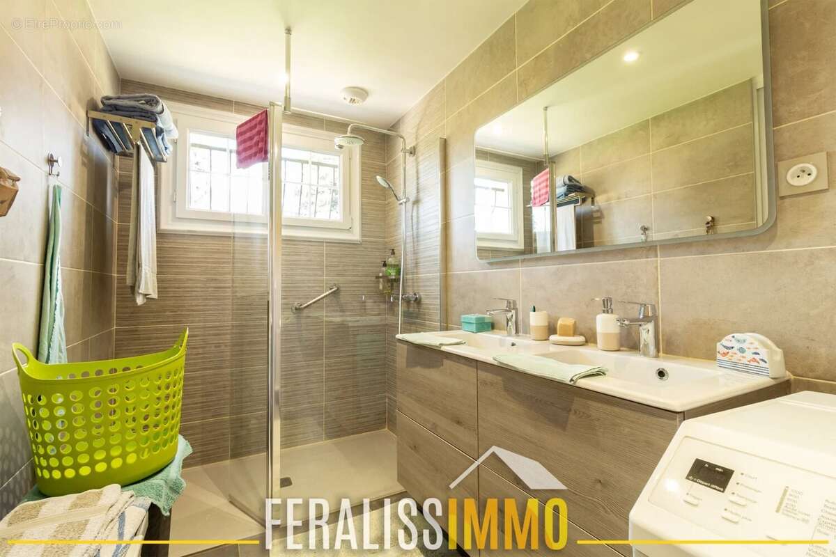 Maison à COURDIMANCHE