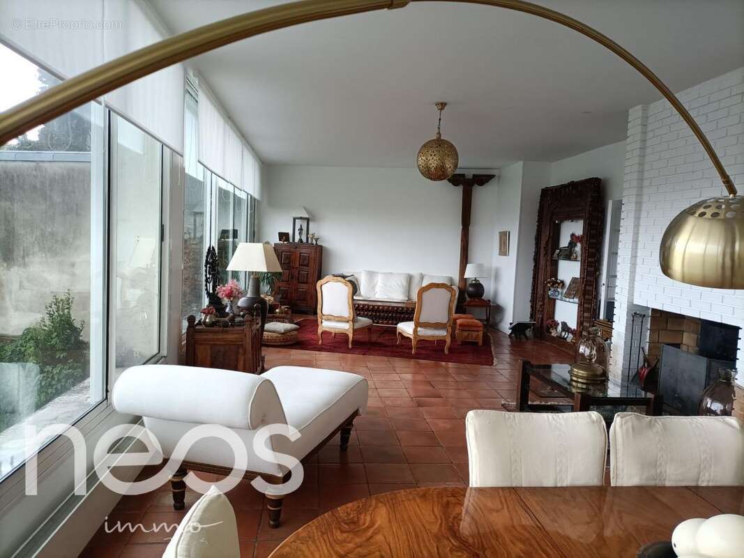 Maison à CHENNEVIERES-SUR-MARNE