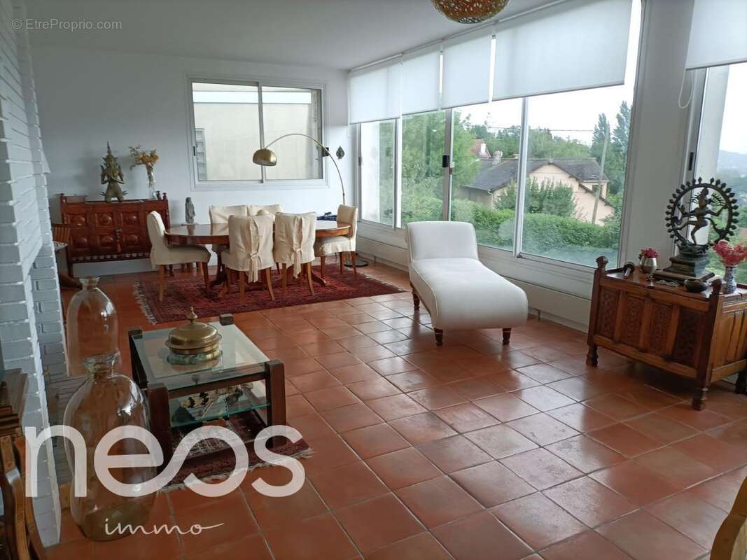 Maison à CHENNEVIERES-SUR-MARNE