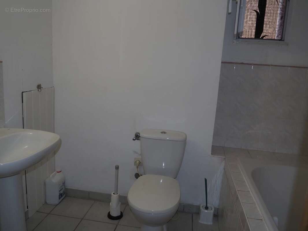 Maison à LA GARDE-FREINET