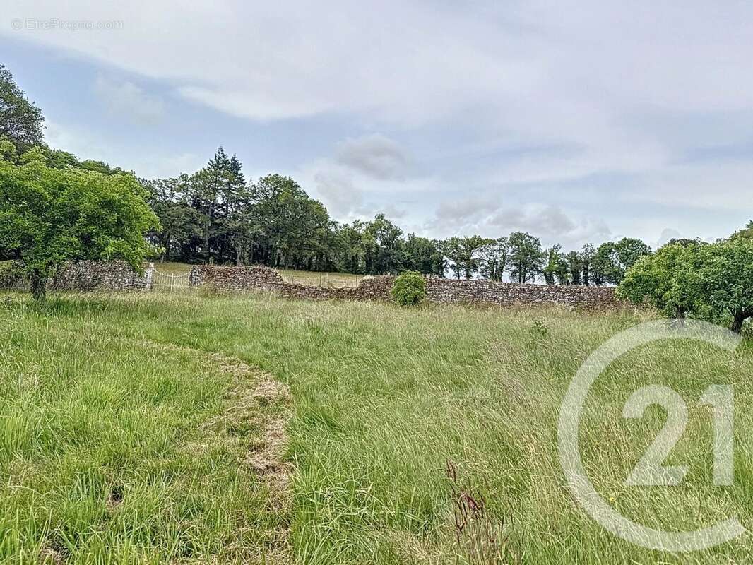 Maison à SAINT-JEAN-LA-POTERIE