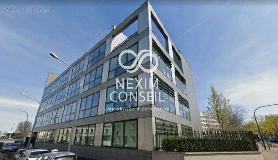 Commerce à GENNEVILLIERS