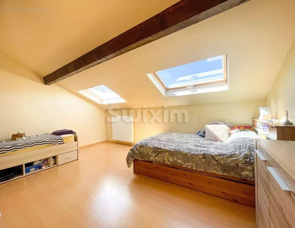 Maison à CHENS-SUR-LEMAN