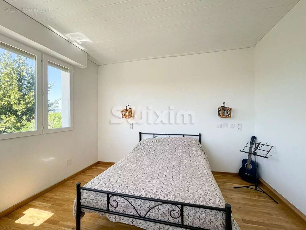 Maison à CHENS-SUR-LEMAN