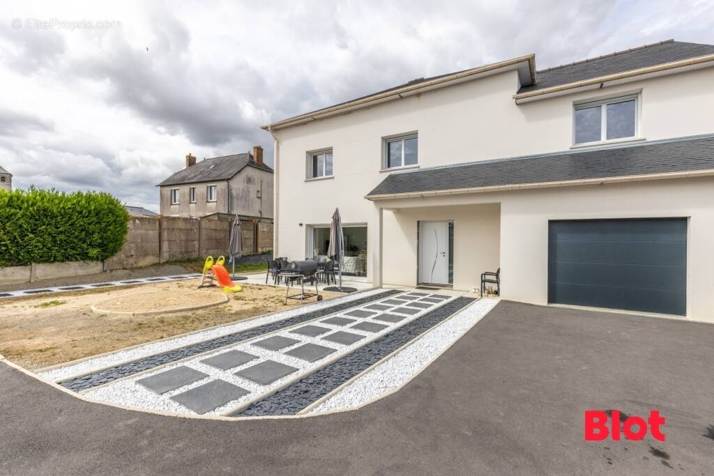 Maison à SAULNIERES