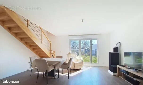 1000033383 - Maison à MELUN