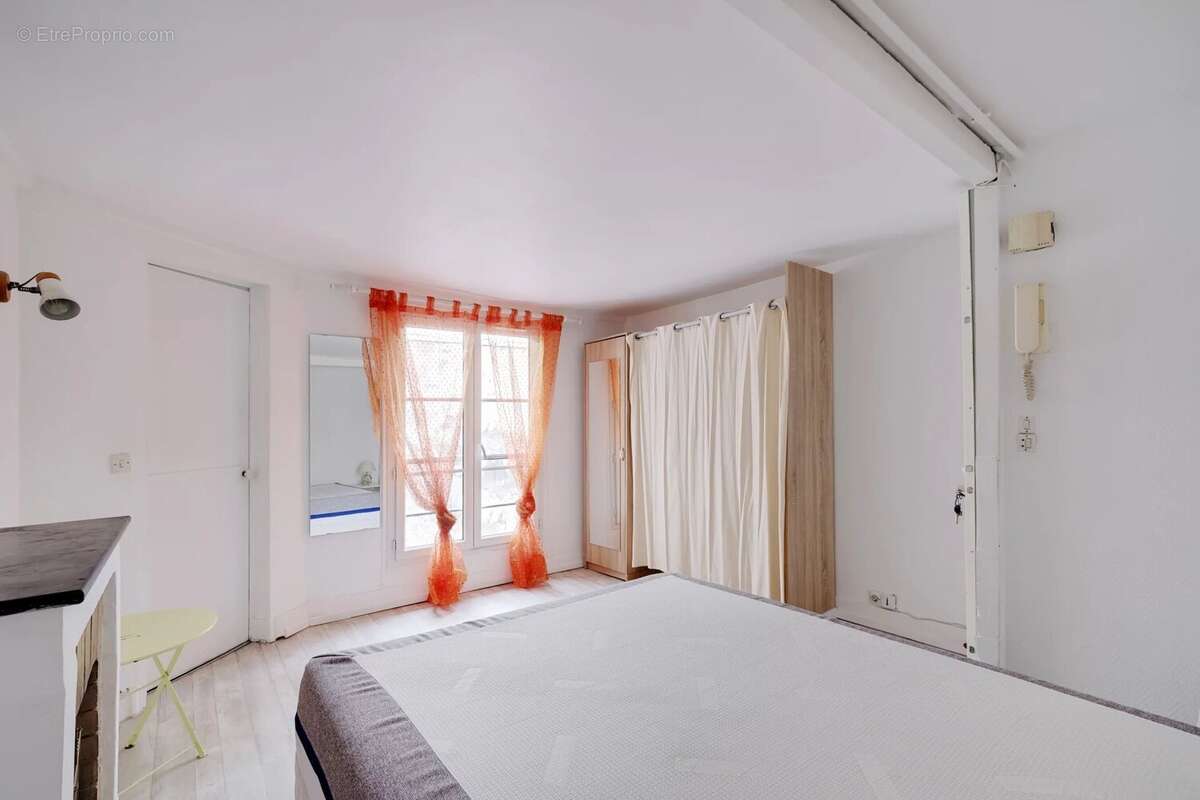 Appartement à PARIS-6E