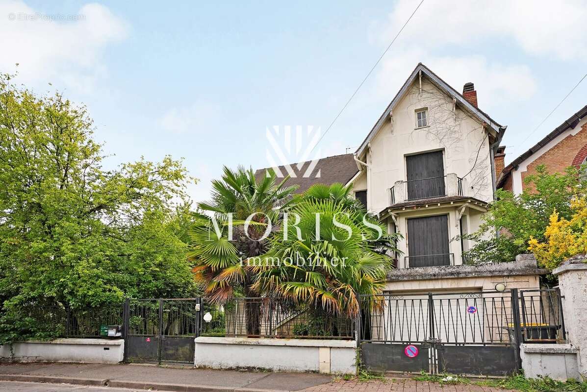 Maison à CHAMPIGNY-SUR-MARNE