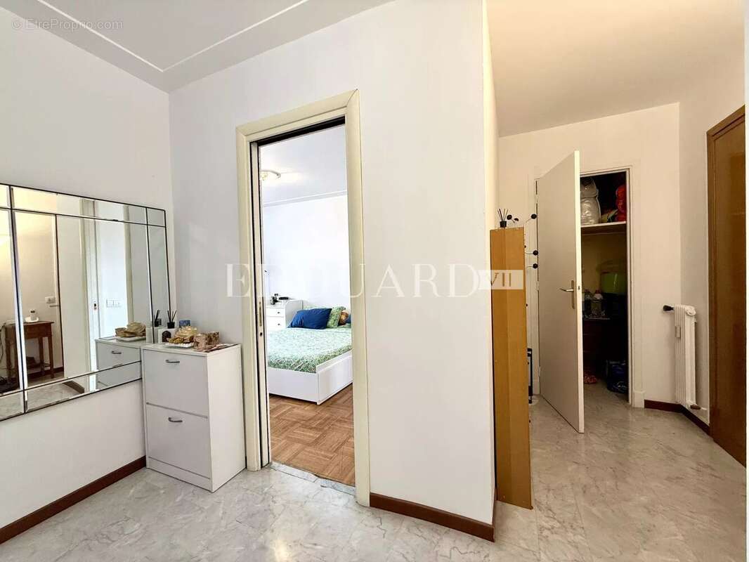 Appartement à MENTON