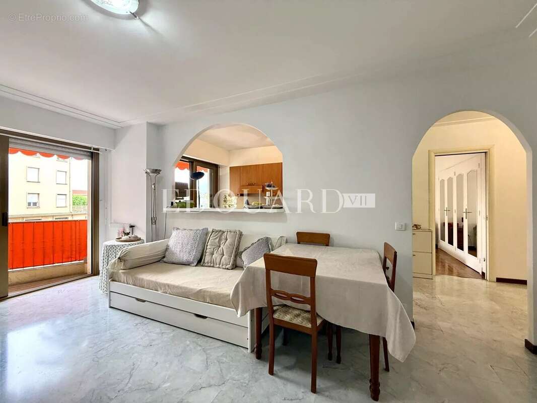 Appartement à MENTON