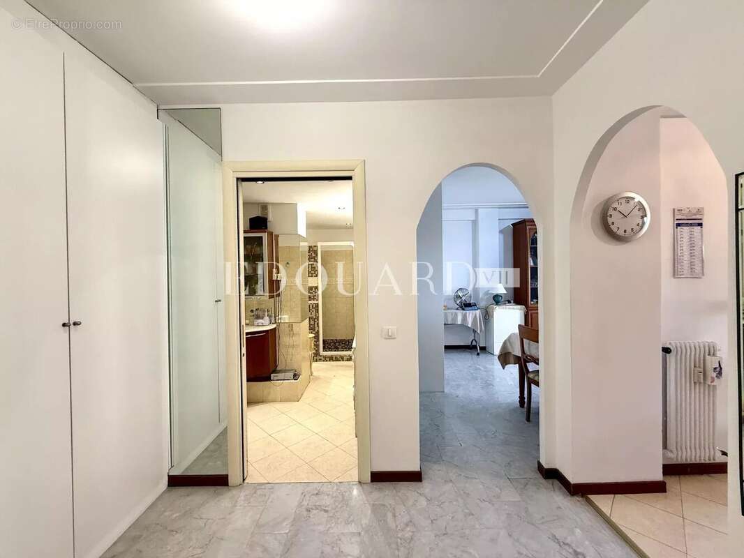 Appartement à MENTON