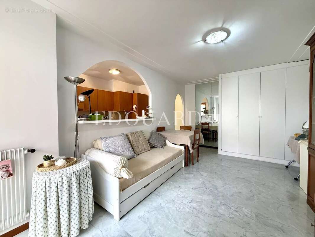 Appartement à MENTON