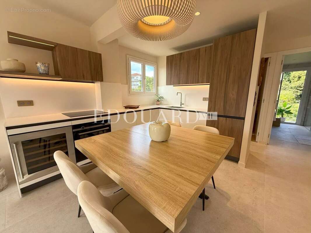 Appartement à ROQUEBRUNE-CAP-MARTIN