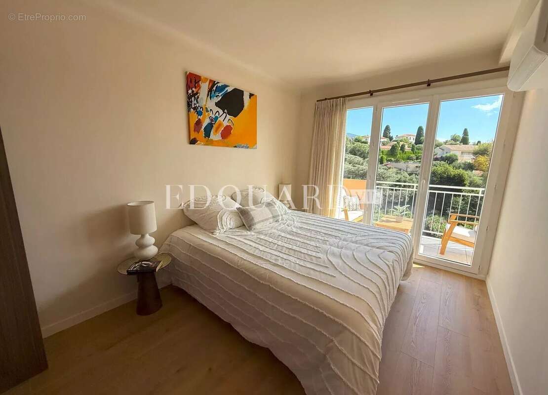 Appartement à ROQUEBRUNE-CAP-MARTIN
