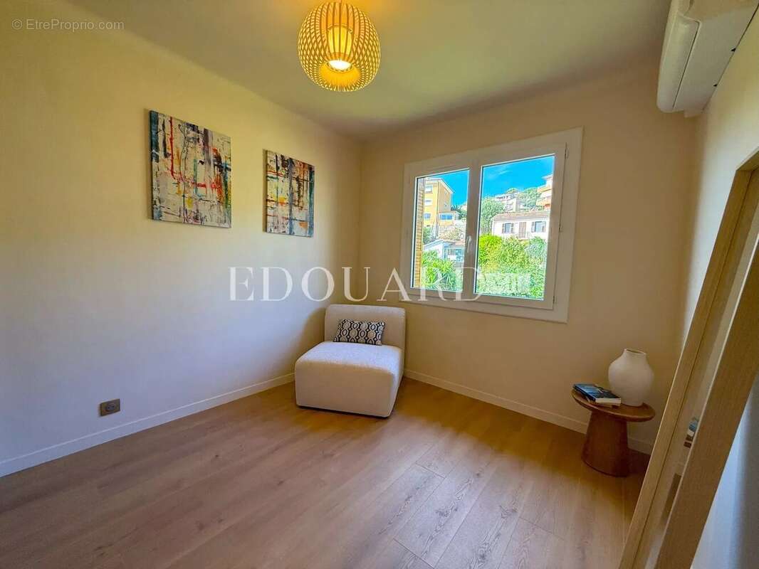 Appartement à ROQUEBRUNE-CAP-MARTIN