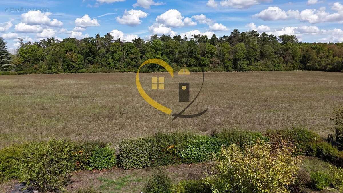 Maison à BERRY-BOUY
